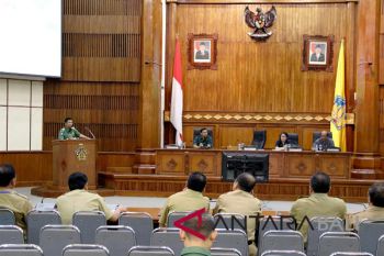 Gubernur Pastika: SMA di Karangasem tetap UNBK