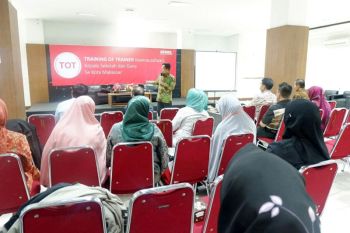 STIE Nobel ajak guru berwirausaha
