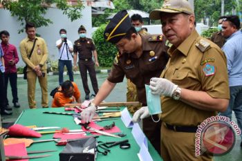 Lomban Hadiri Pemusnahan Barang Bukti Kejaksaan Negeri Bitung