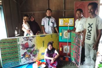 Bentuk jalinan kasih, Baznas Agam bantu warga jompo