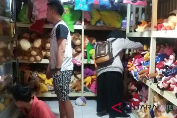 Jelang Valentine's Day, permintaan boneka meningkat
