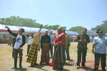 Hari jadi Bulukumba diwarnai atraksi Pesawat Sukhoi