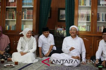 Ida Fauziah minta doa restu Gus Mus