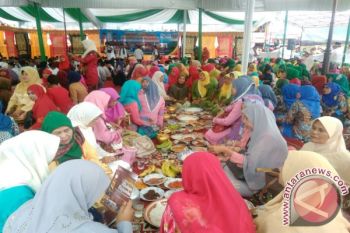 Ribuan tamu HPN ikit "Makan Bajamba"