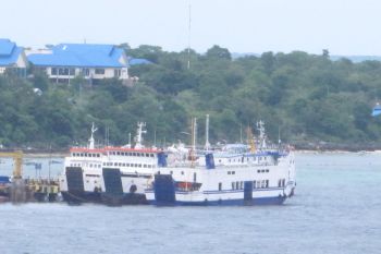 ASDP hentikan pelayaran karena gelombang tinggi