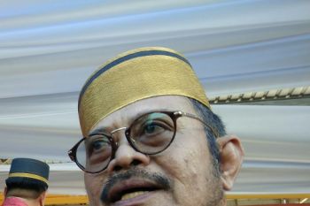 Gubernur minta HUT Sinjai hadirkan kreasi baru