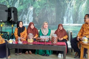 Ratusan warga ikut wisata religi yayasan ICI-IP2I