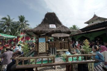 Tradisi bobok bumbung pajeg
