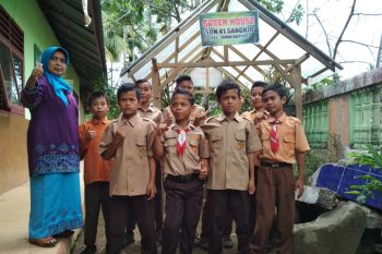 Kepala sekolah di Agam ajak wali murid gotong royong bangun fasilitas