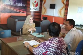Posisi PNS di Tengah Petahana