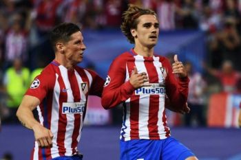 Hattrick Griezmann, Atletico terus tekan Barca