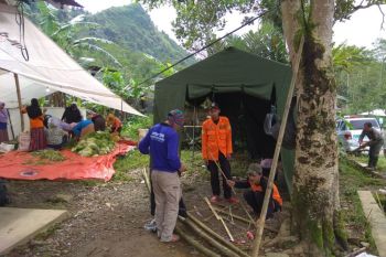 BPBD Banjarnegara pantau area terdampak longsor di Sirongge