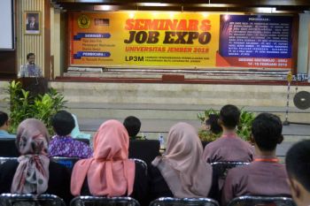 Begini Cara LP3M Unej Perpendek Masa Tunggu Lulusan