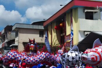 Reflika naga Pontianak ritual "buka mata"