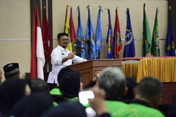 Gubernur Sulsel mengharapkan Himtani memajukan Agroindustri