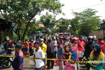 Mayat laki-laki ditemukan di bawah jembatan Sungai Pepe