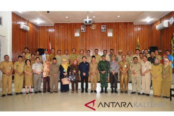 Ermal Subhan silaturahmi dengan pejabat di Kapuas