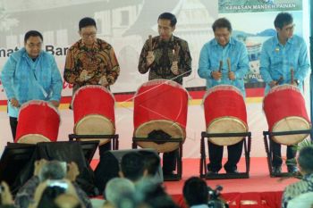 "Merendang" berita dan hoaks  di HPN Padang