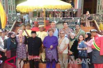 Raja Pagaruyung tutup usia, perwakilan raja-raja nusantara akan hadiri pemakamannya