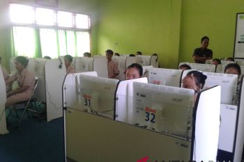 Ujian berbasis komputer sekolah Jembrana terkendala sarana