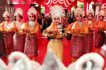 Tarian Tradisional Ranup Lampuan