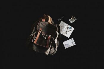 Kiat pilih tas untuk pekerja yang mengandalkan transportasi umum