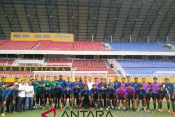 Pemain Sriwijaya FC didera kelelahan menuju Madura