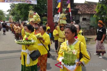 Ratusan umat Hindu Mendhak Tirta di Pengging