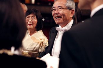 Penerima Nobel asal Jepang selamat, istrinya meninggal