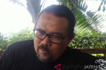 24 perupa pameran "Abstract Party" di Borobudur