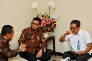 Dana untuk Desain Jembatan Bulan akan Didalami
