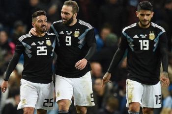 Tanpa Messi, Argentina kalahkan Italia 2-0