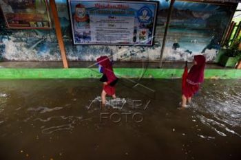 Sekolah Terendam Banjir