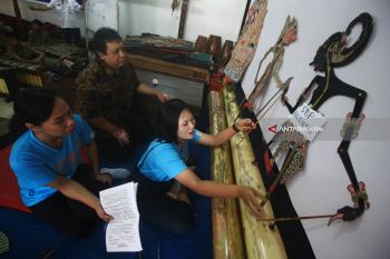 Belajar Dalang Wayang Cilik