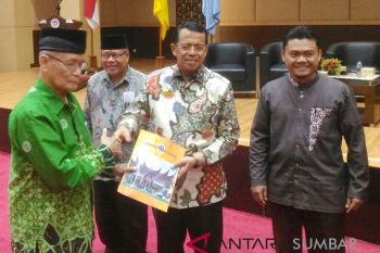 Buku Syafii Maarif dibedah di UNP