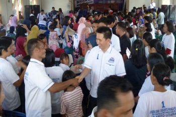 Cabup Nadalsyah berupaya perluas jaringan listrik desa