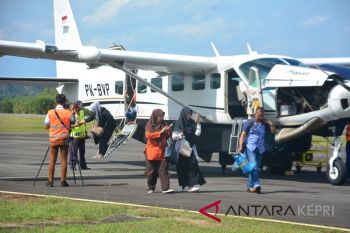 Cuaca buruk pesawat tujuan Dabosingkep Gagal berangkat