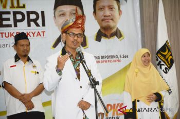 PKS desak pemprov Kepri bayar gaji GTT