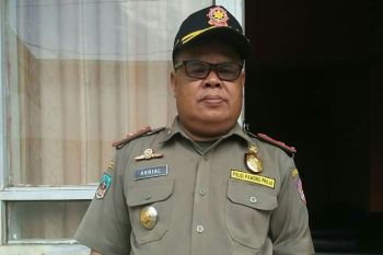 Mengganggu keindahan, Satpol-PP tertibkan pedagang kaki lima di kawasan kantor bupati