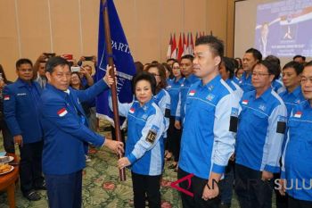 Van Bone Resmi Nahkodai Partai Demokrat Manado