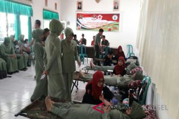 Persit Gelar Bakti Sosial Donor Darah