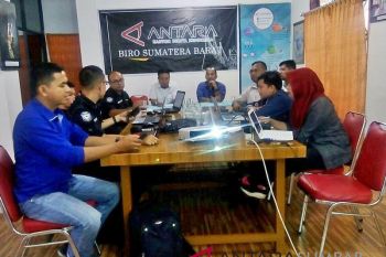 Humas Pesisir Selatan belajar jurnalistik di Antara Sumbar