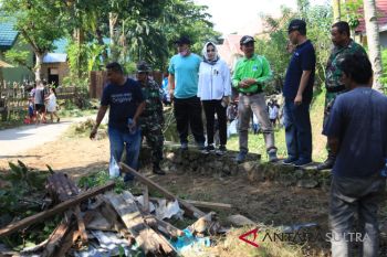 Pemkot ingatkan warga jaga kebersihan bantaran sungai