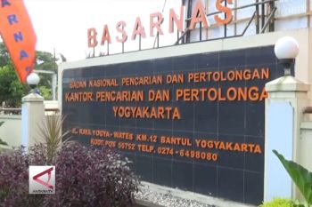 Basarnas tempatkan puluhan personel di wisata pantai