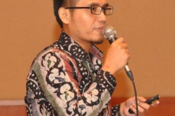 Tiga bulan terakhir neraca perdagangan defisit, pakar: pertumbuhan ekonomi 2018 berpotensi negatif