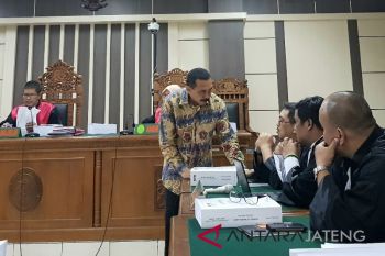 Terima fee, mantan Kepala Perhutani Jateng dituntut 4 tahun
