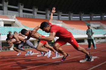 Atletik - Kevin Mayer pecahkan rekor dunia dasalomba