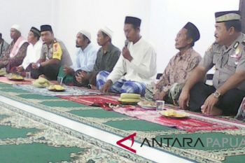 Kapolres Biak Numfor ajak warga Moibaken jaga kamtibmas