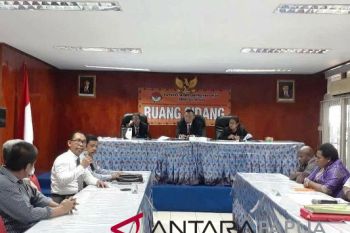KPU Mimika minta maaf ke pasangan OmTob