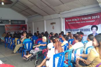 Dihadiri Lansia Disabilitas, Ketua DPRD Manado Terima Keluhan dalam Reses 2018